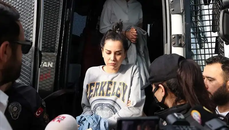 Dilan Polat’ın Instagram Hesabı Neden Kapandı? Şaşırtan Gelişmeler