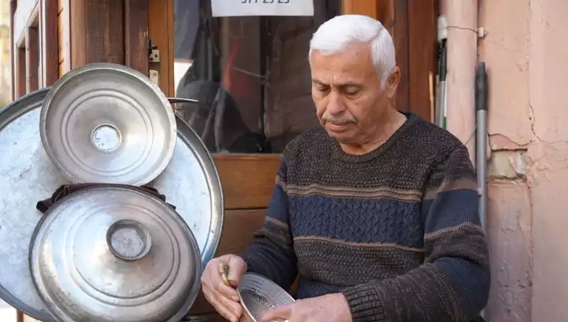 Zamana Yenik Düşen Meslekler: Geçmişin Izleri ve Bugünün Zorlukları