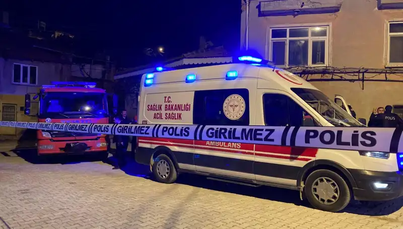 Yaşlı Adamın Feci Ölümü: Evinin İçinde Yanmış Halde Bulundu