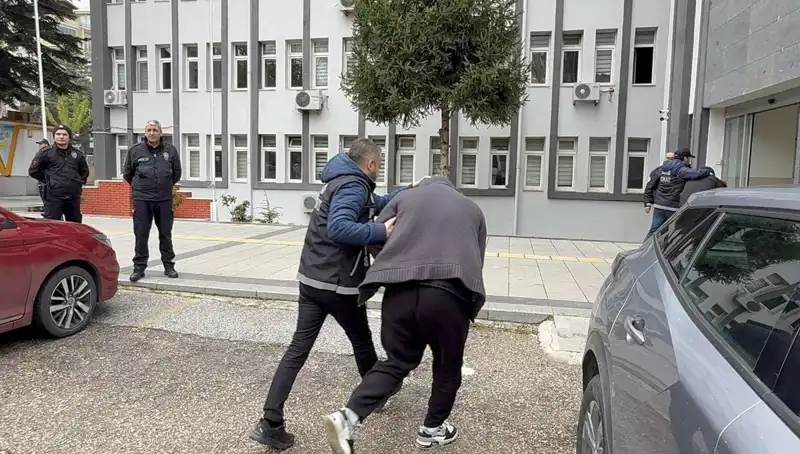 10 Bin Sentetik Ecza Hapı Ele Geçirildi: Operasyonun Ayrıntıları