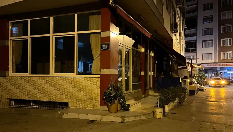 İzmir’de Kahvehane Saldırısı: Bir Kişi Hayatını Kaybetti, Soru İşaretleri Gündemde