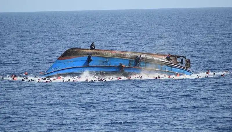 Filipinler'de Batan Gemi Faciası: 4 Ölü, 7 Kişi Kayıp