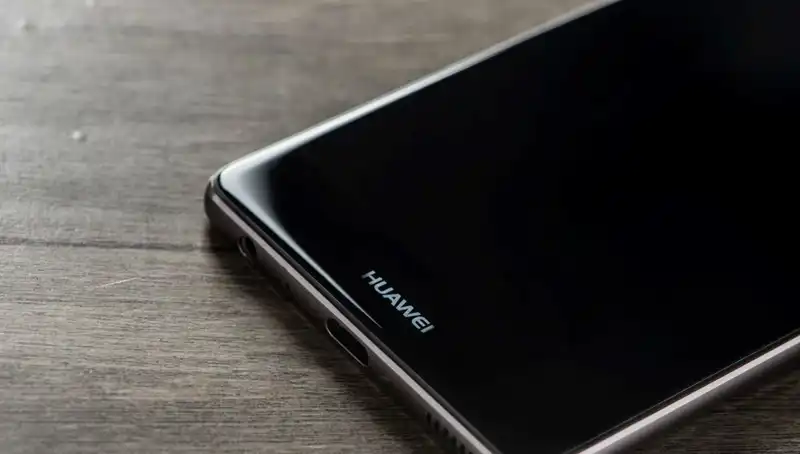 Huawei’nin Yenilikçi Katlanabilir Telefonu: Fırsatlar ve Özellikler