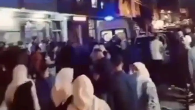 Balkondan Düşen Genç Kız Kader'in Durumu Ciddiyetini Koruyor