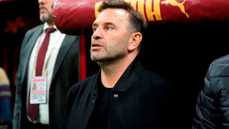 Galatasaray'da Okan Buruk'tan Sürpriz Değişiklik: Takımda Neler Oluyor?