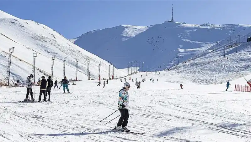 Palandöken'de Kayak Sezonu: En Yüksek Kar Kalınlığı ve Eğlence Dolu Günler