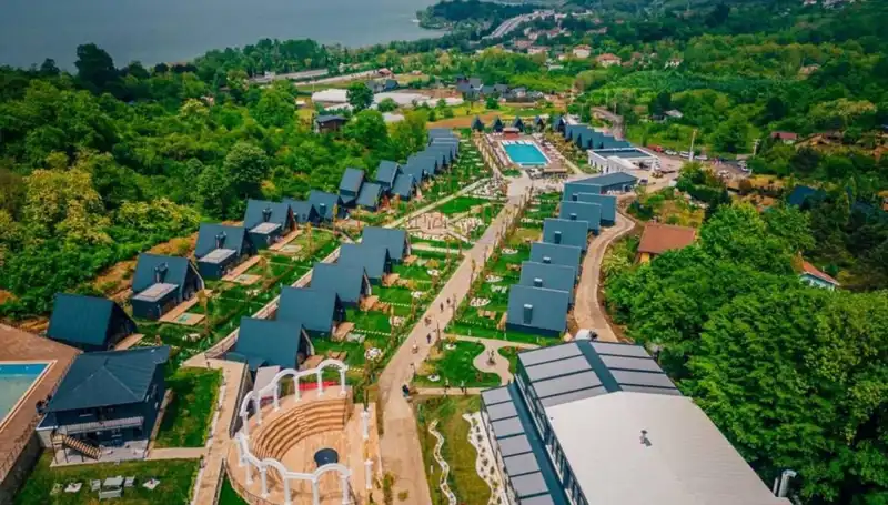 Bungalovlarda Gizli Kamera Kontrolü: Yurt Dışından Getirilen Cihazlarla Denetim Yapılacak