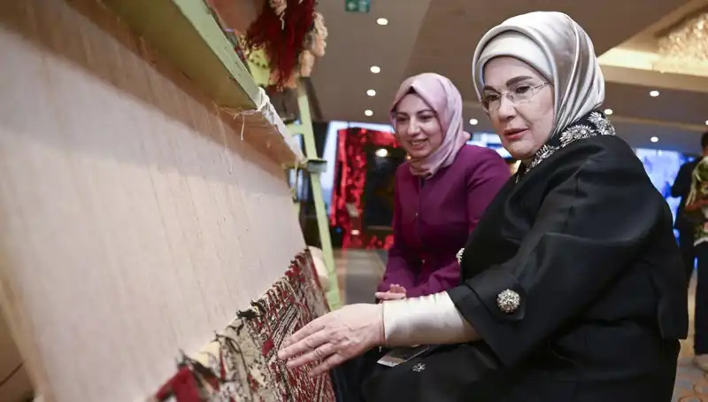 Emine Erdoğan'ın El Emeği Halısı Açık Artırmayla Satıldı, Gelir Depremzedelere!